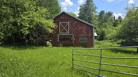 91 Venheim Road Lunenburg VT 05906