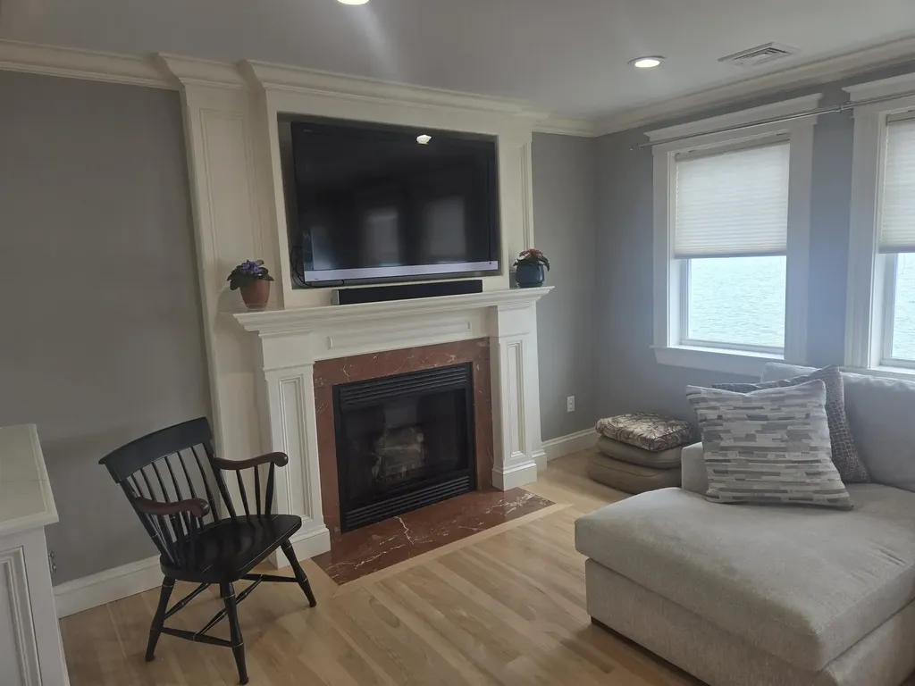 35 North Shore Road Derry NH 03038