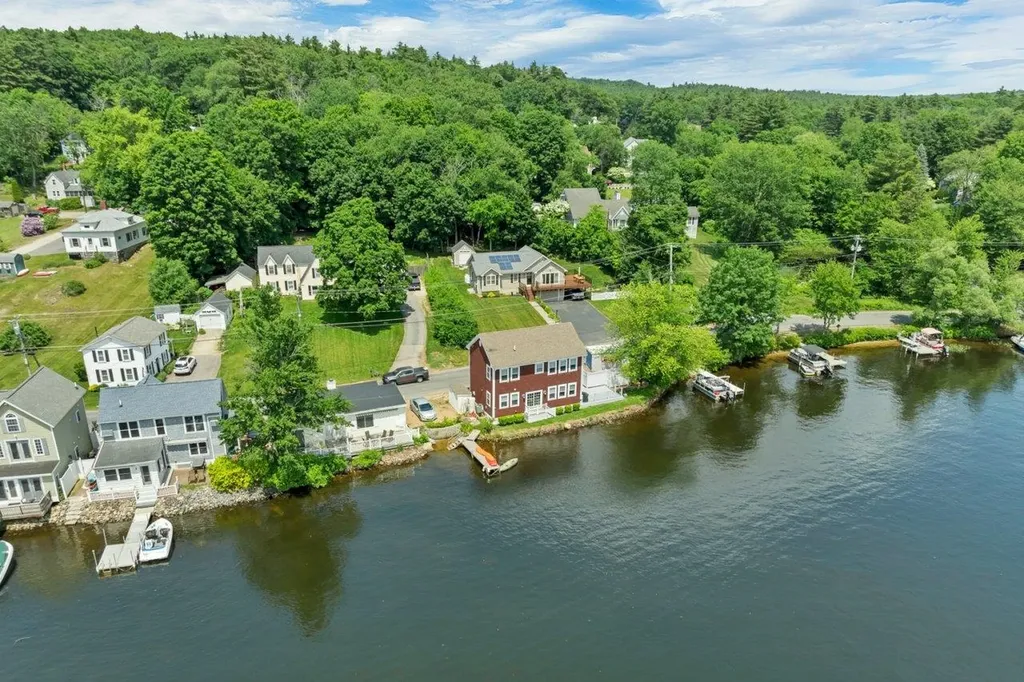 35 North Shore Road Derry NH 03038