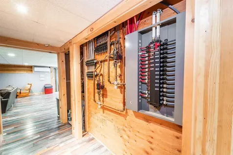 6 Phoenix Drive Kingston NH 03848