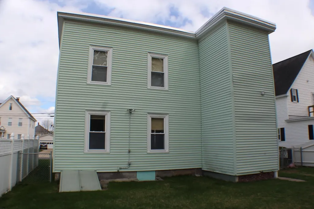 33 Kearsarge Street Manchester NH 03102