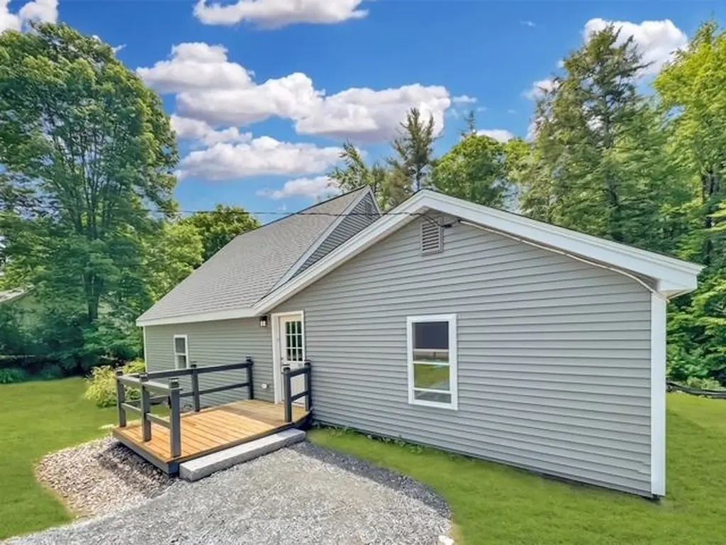11 Saint Jean Street Jaffrey NH 03452
