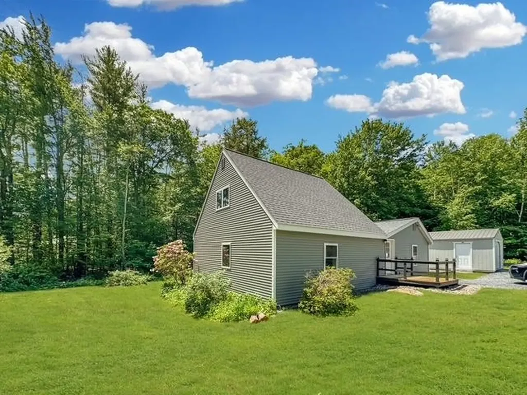 11 Saint Jean Street Jaffrey NH 03452