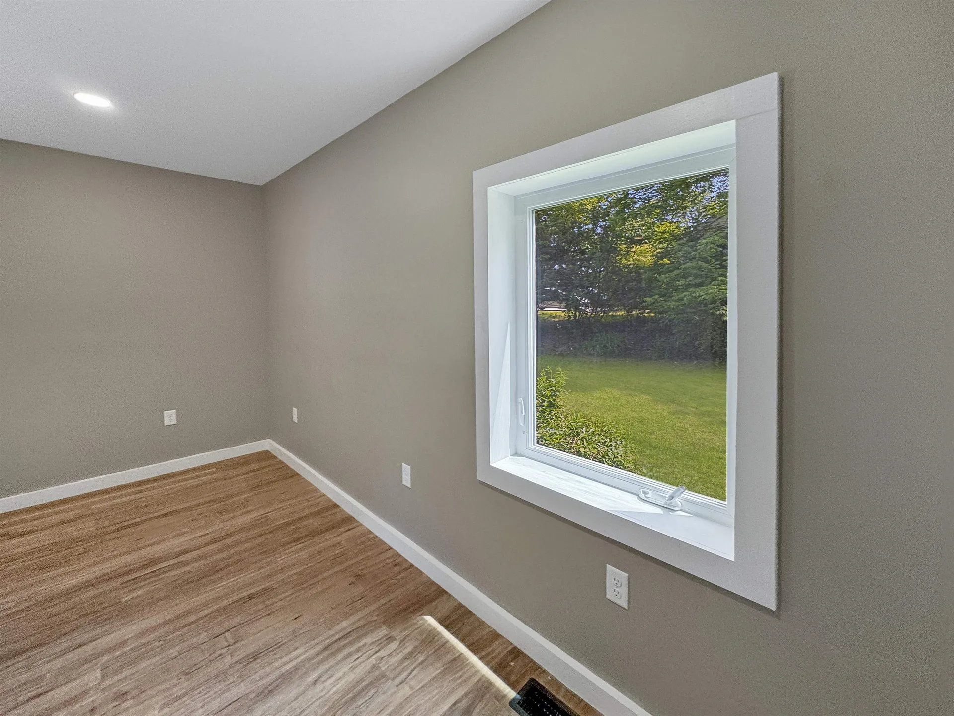 11 Saint Jean Street Jaffrey NH 03452
