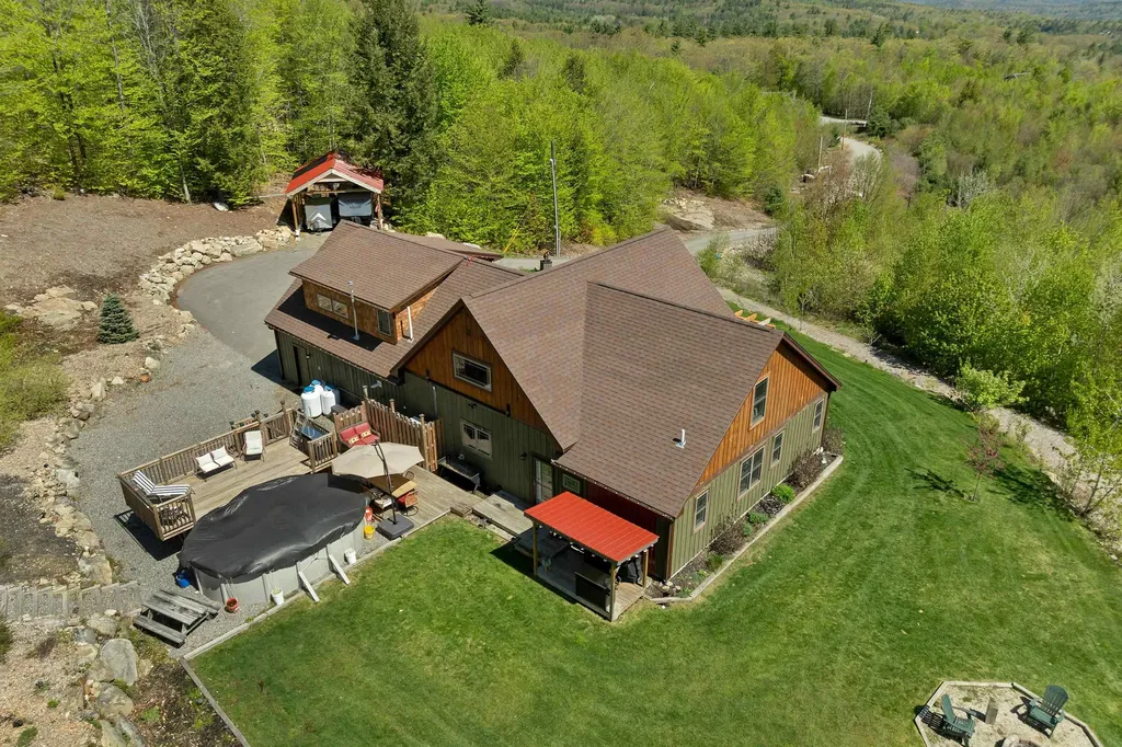 11 Vail Road Sanbornton NH 03269
