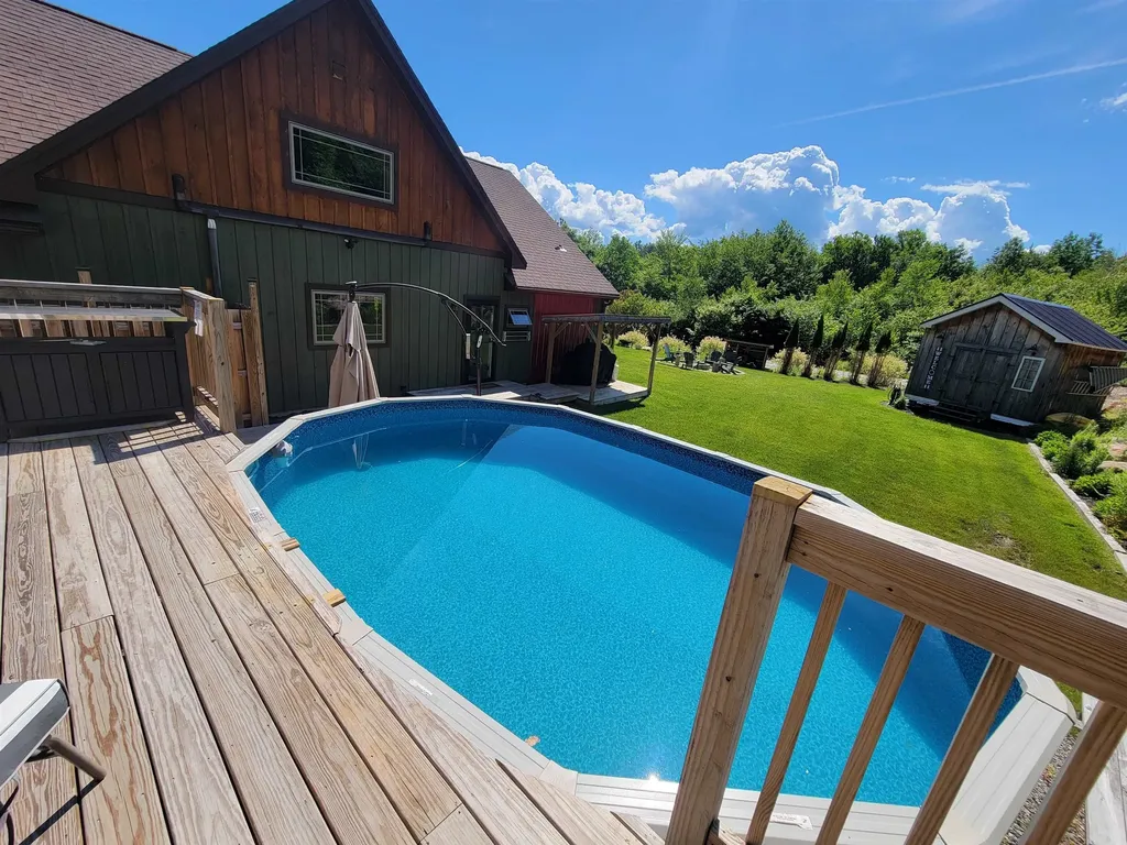 11 Vail Road Sanbornton NH 03269
