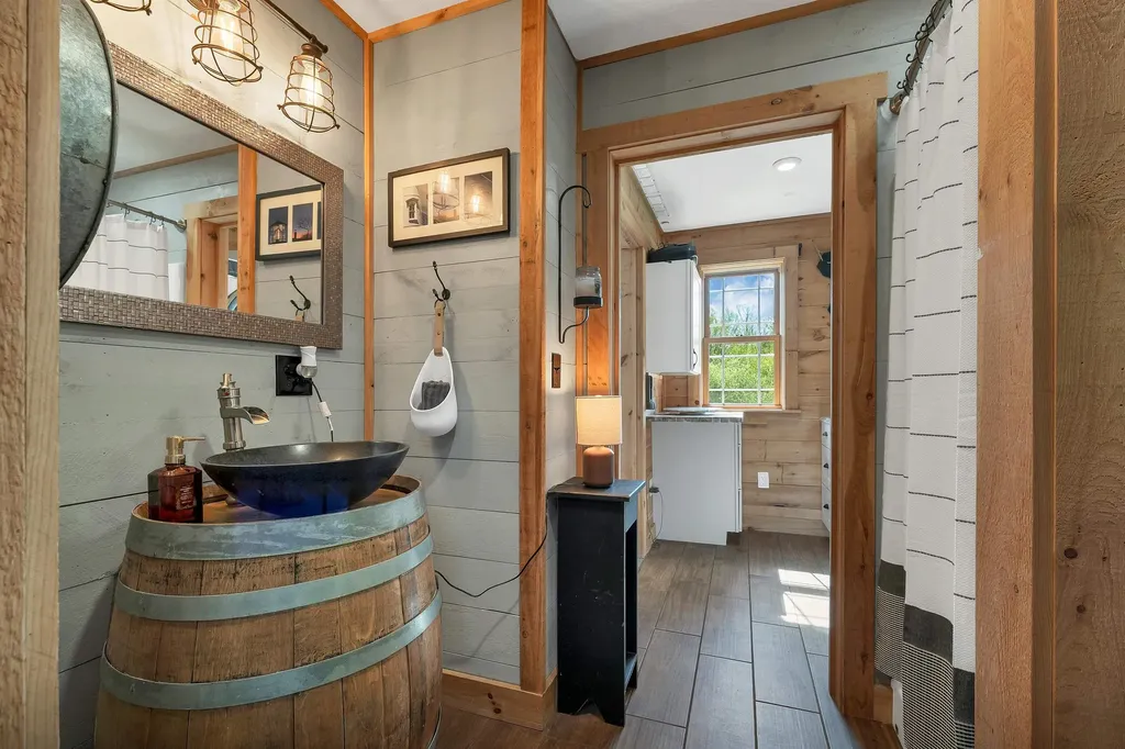 11 Vail Road Sanbornton NH 03269