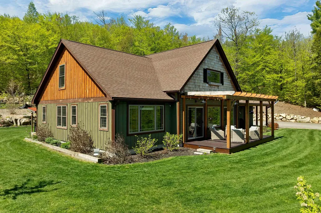 11 Vail Road Sanbornton NH 03269