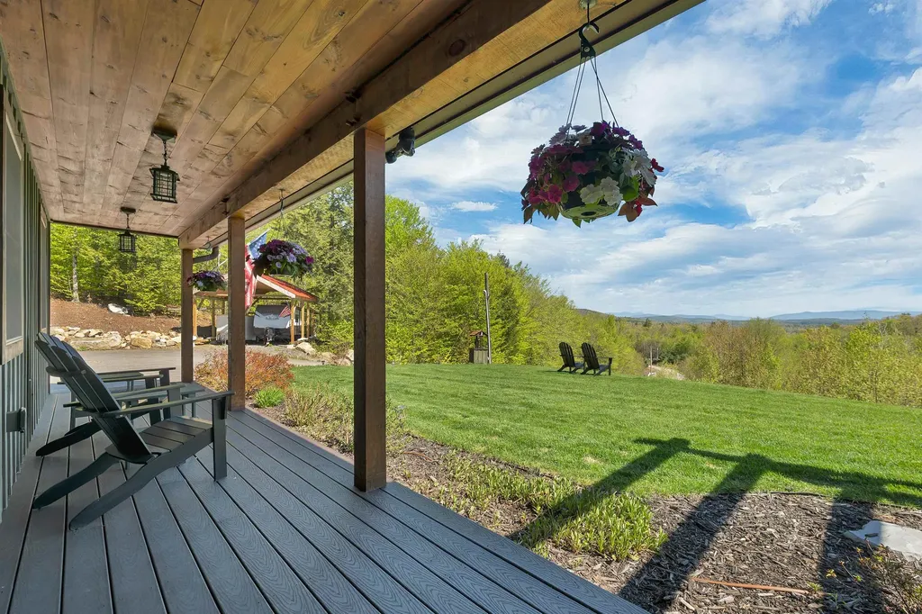 11 Vail Road Sanbornton NH 03269