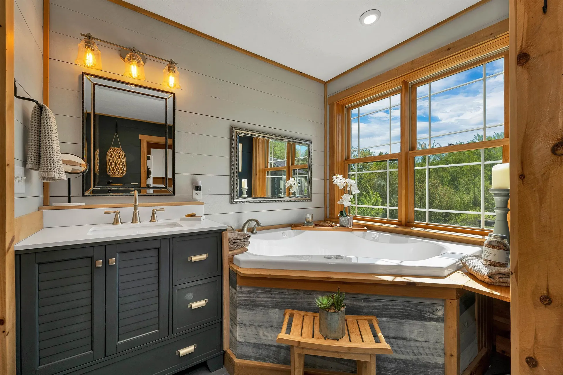 11 Vail Road Sanbornton NH 03269