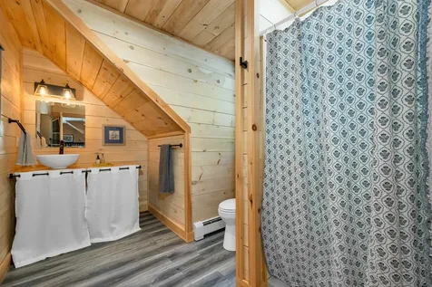 11 Vail Road Sanbornton NH 03269