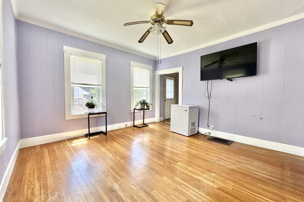39 Chestnut Street Tilton NH 03276