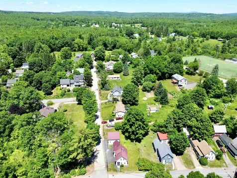 39 Chestnut Street Tilton NH 03276