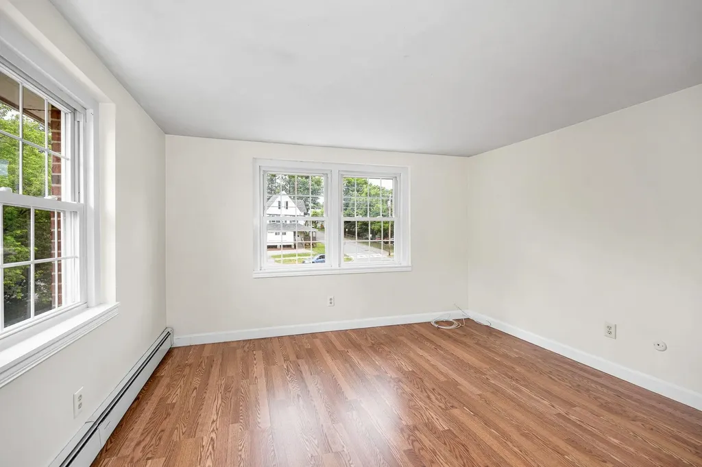 95 East Broadway Street Derry NH 03038