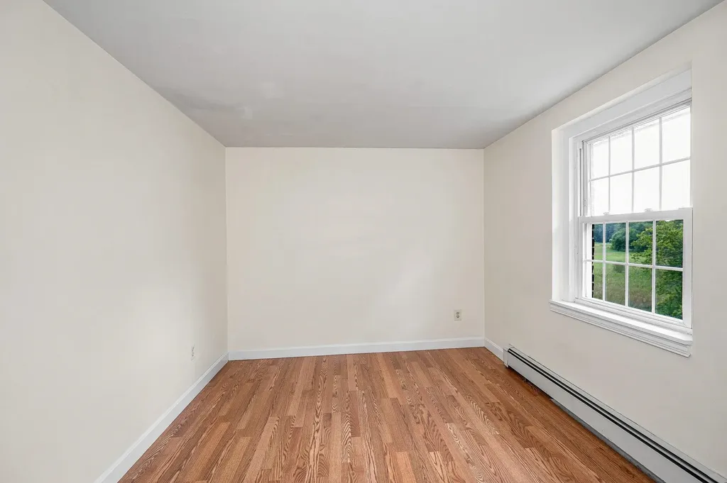 95 East Broadway Street Derry NH 03038