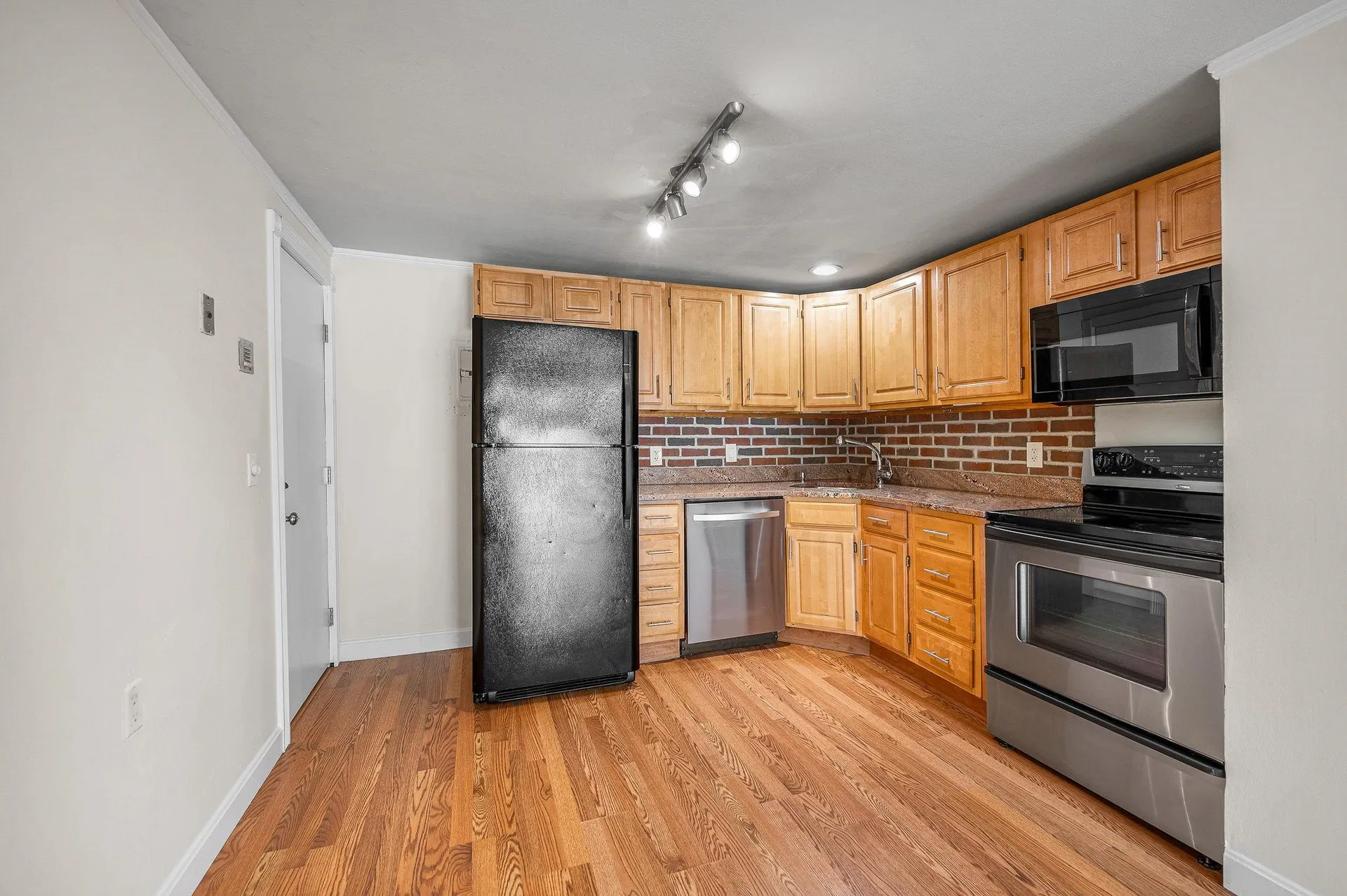 95 East Broadway Street Derry NH 03038
