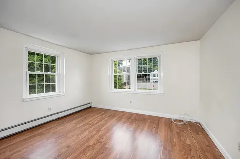 95 East Broadway Street Derry NH 03038