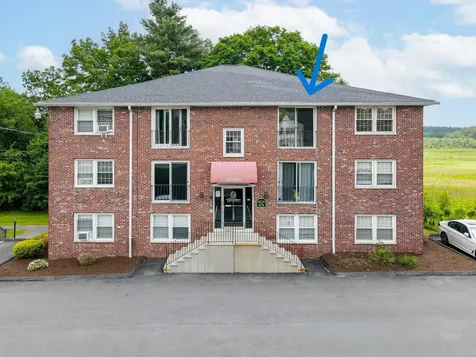 95 East Broadway Street Derry NH 03038