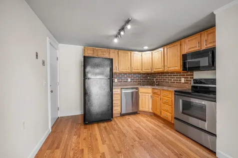 95 East Broadway Street Derry NH 03038