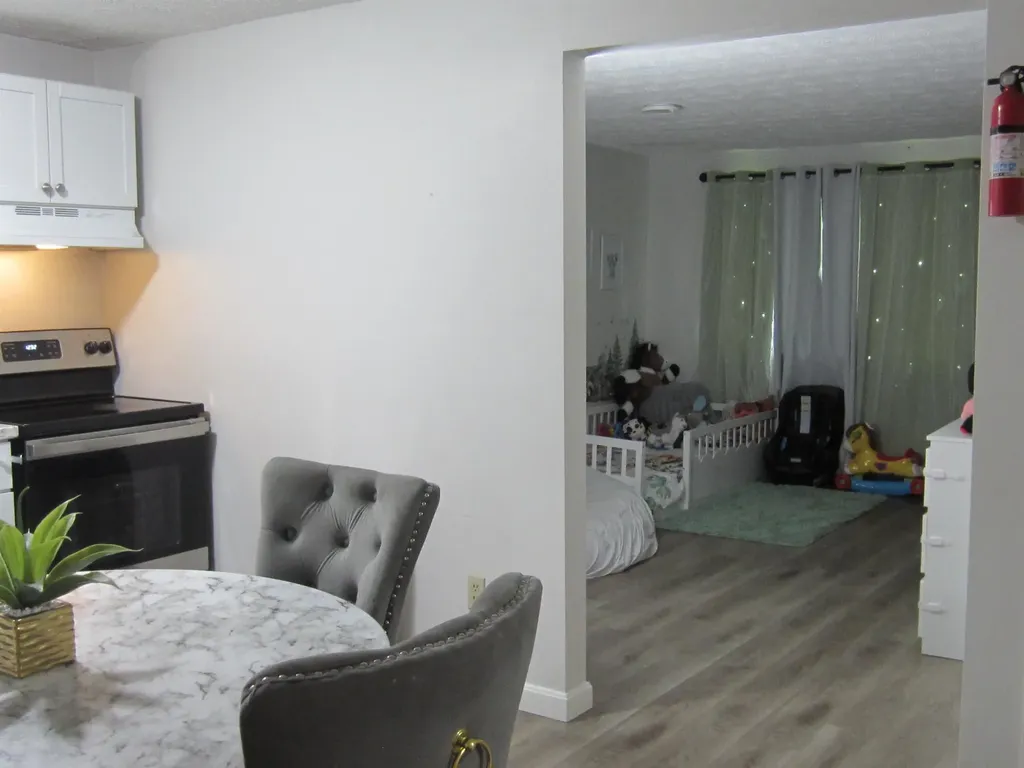 55 Log Street Manchester NH 03102