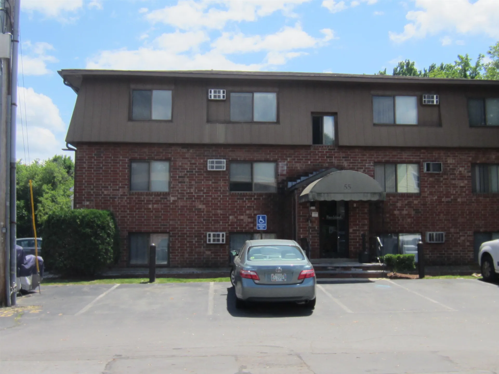 55 Log Street Manchester NH 03102