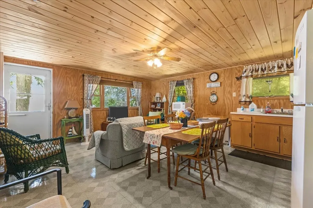 306 Hammond Shore Road Franklin VT 05457