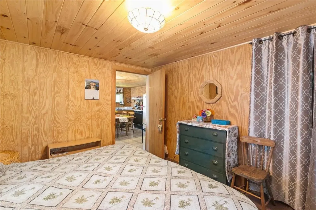 306 Hammond Shore Road Franklin VT 05457