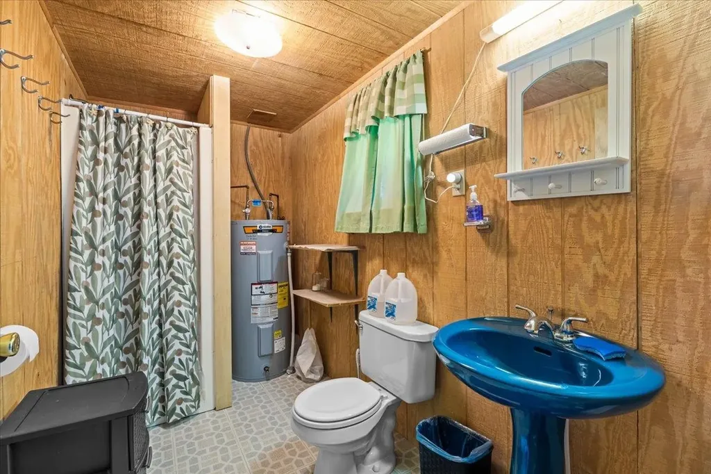 306 Hammond Shore Road Franklin VT 05457
