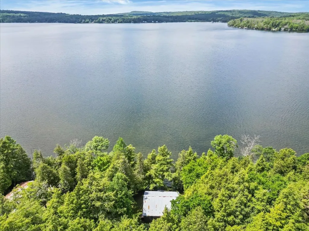 306 Hammond Shore Road Franklin VT 05457