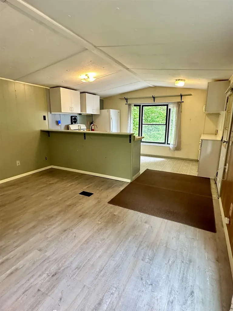 4 Reservoir Road Brattleboro VT 05301
