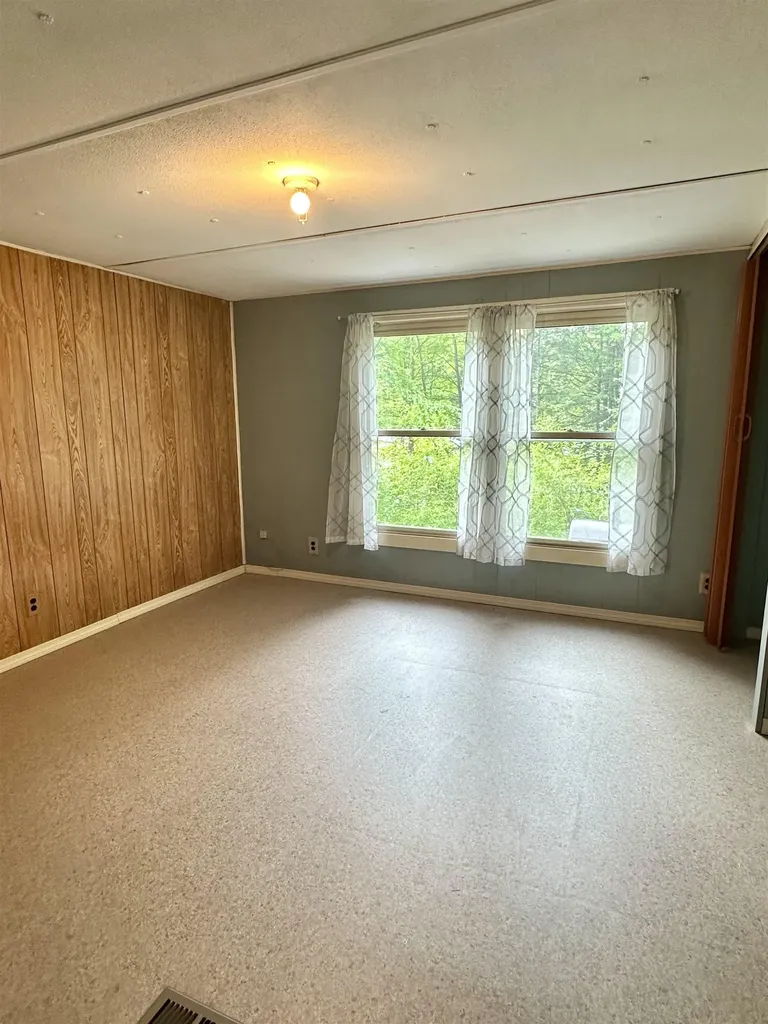4 Reservoir Road Brattleboro VT 05301