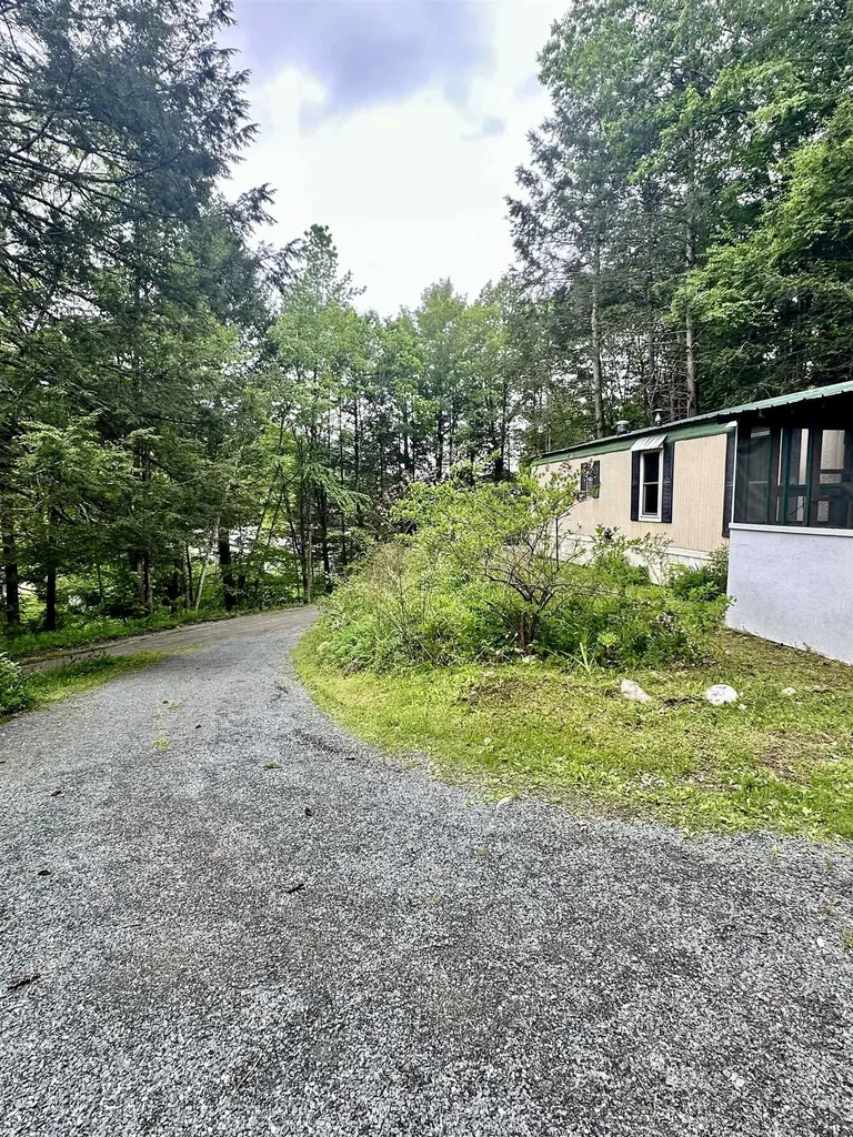 4 Reservoir Road Brattleboro VT 05301