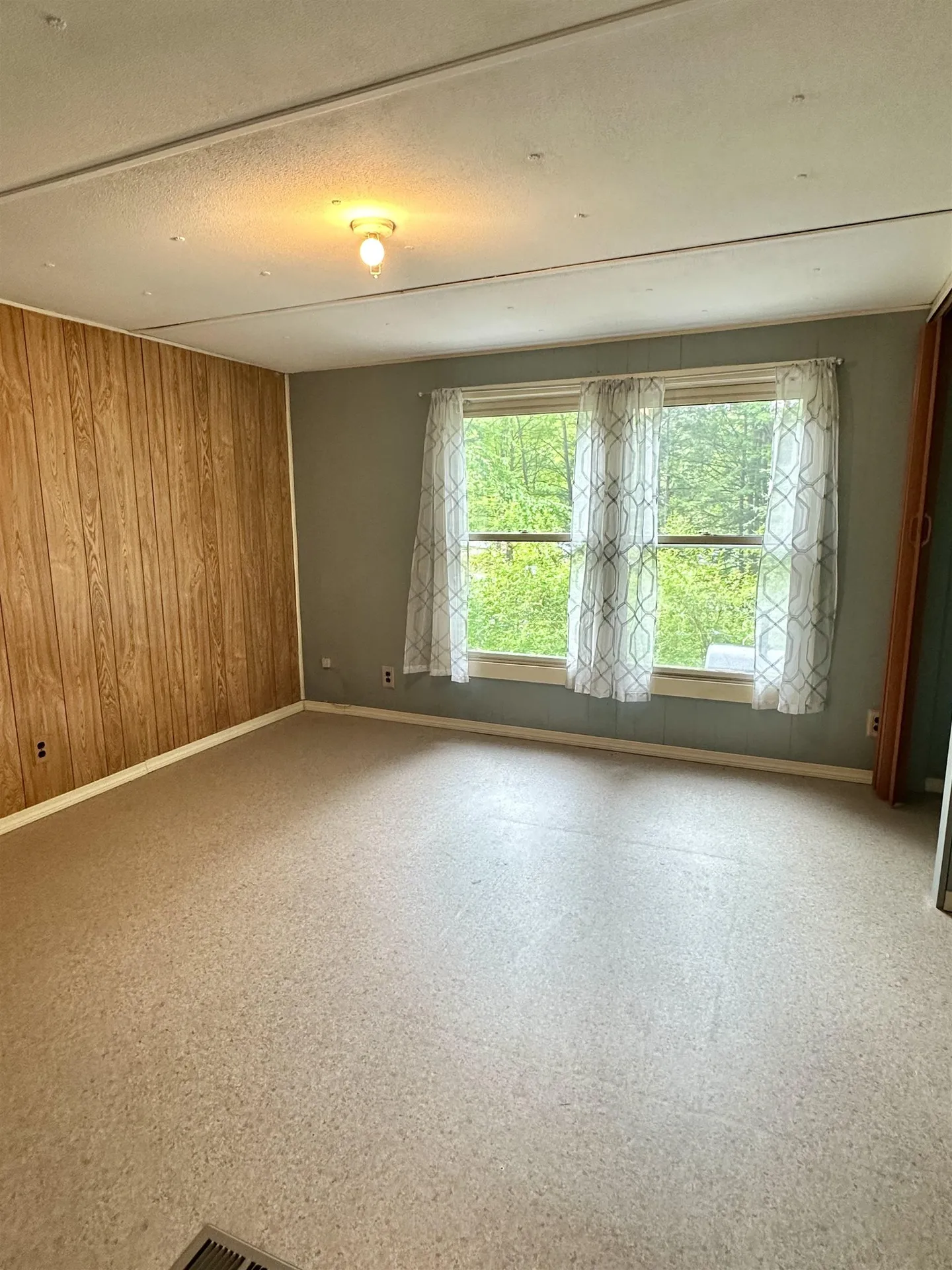 4 Reservoir Road Brattleboro VT 05301