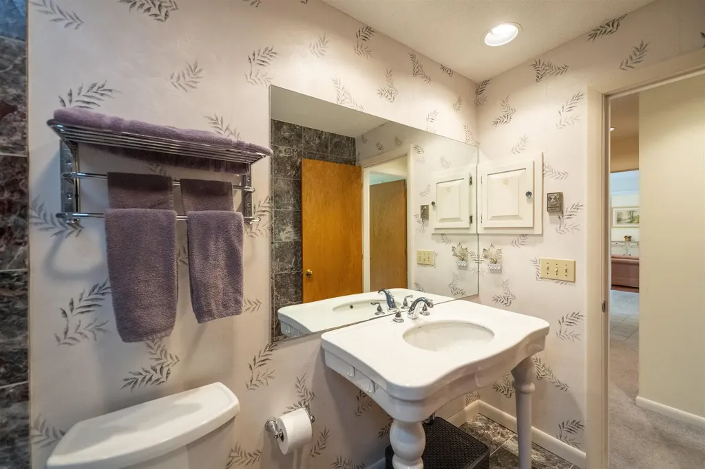 1020 Baker Turn Hartford VT 05059