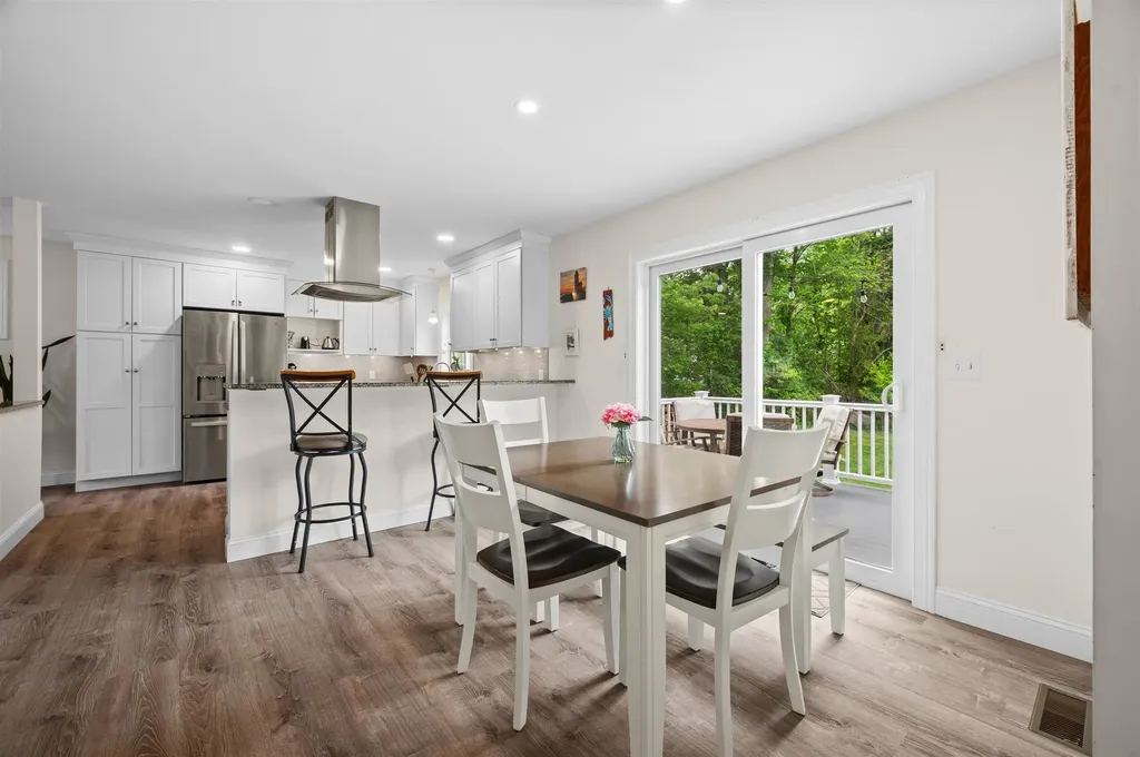 7 Hampton Road Exeter NH 03833