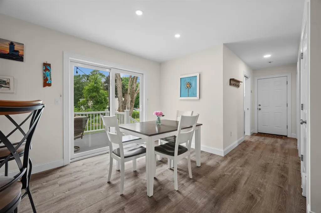 7 Hampton Road Exeter NH 03833