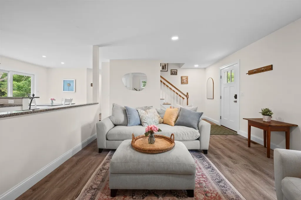 7 Hampton Road Exeter NH 03833