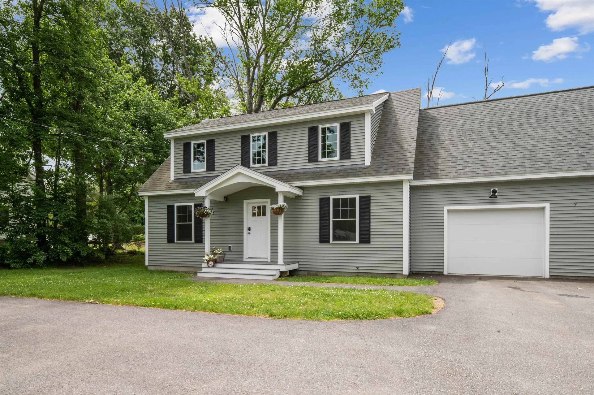 7 Hampton Road Exeter NH 03833