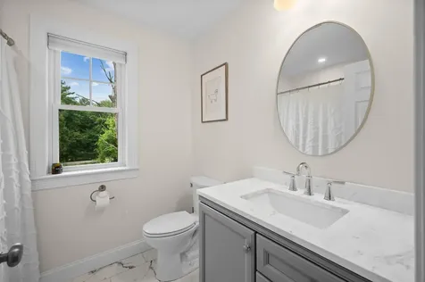 7 Hampton Road Exeter NH 03833