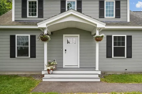 7 Hampton Road Exeter NH 03833