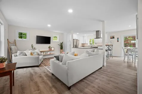 7 Hampton Road Exeter NH 03833