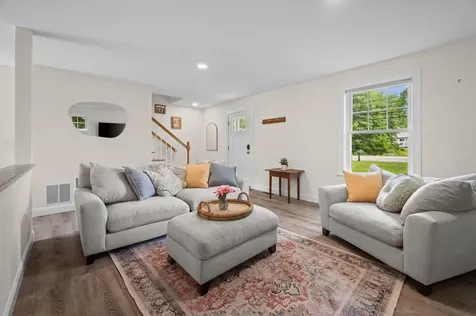 7 Hampton Road Exeter NH 03833