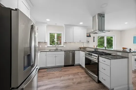 7 Hampton Road Exeter NH 03833