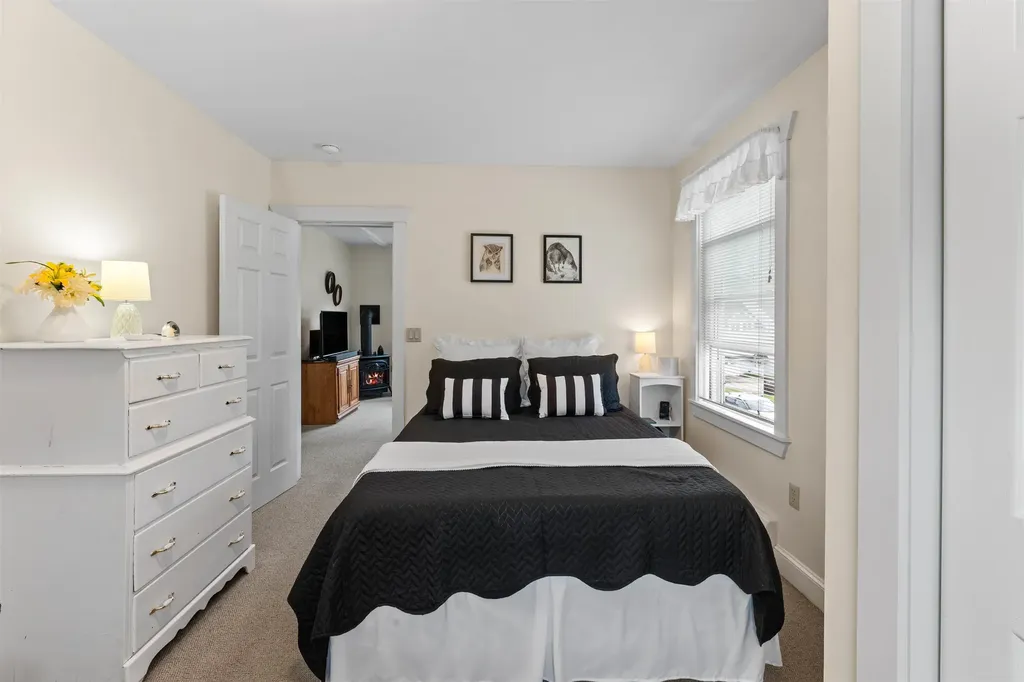 196 East Main Street Conway NH 03818