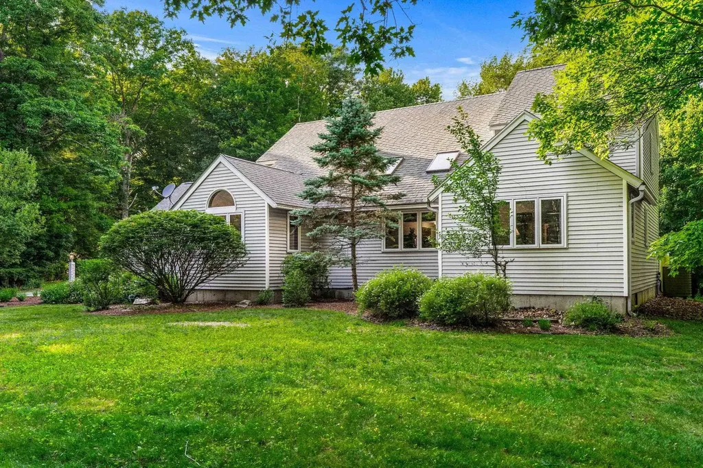 301 N Amherst Road Bedford NH 03110