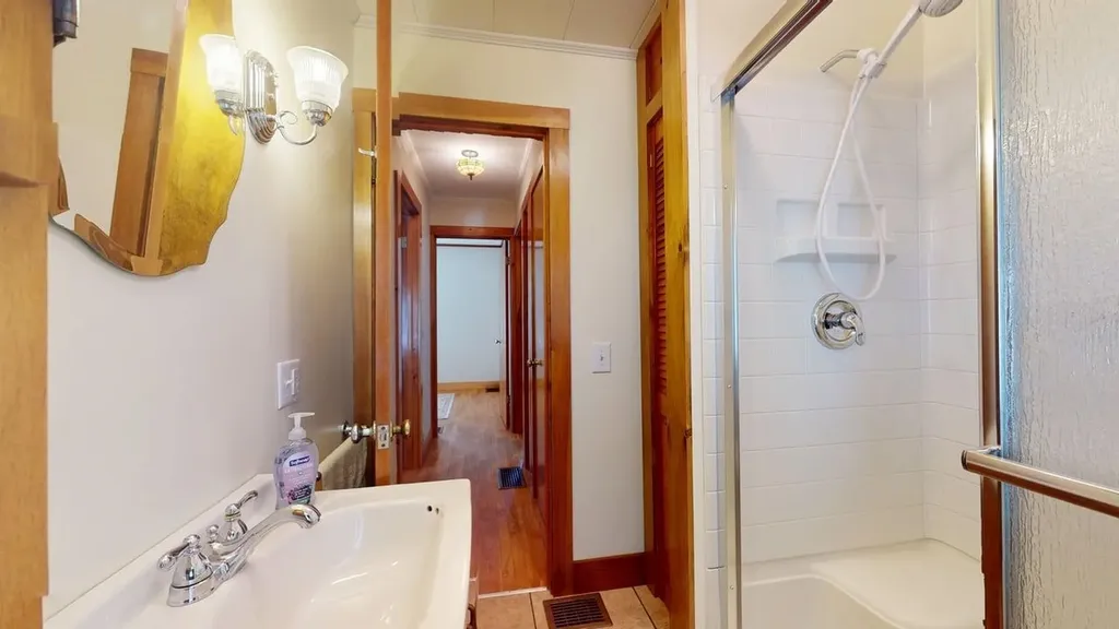 10 Bosworth Street Swanton VT 05458