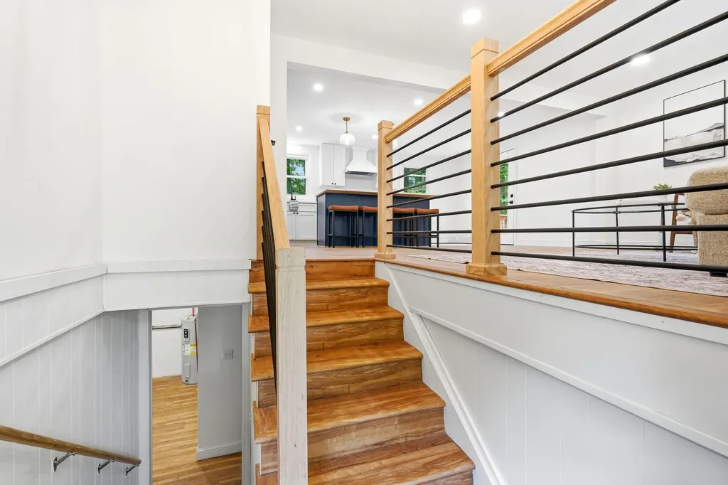 632 Raymond Road Chester NH 03036