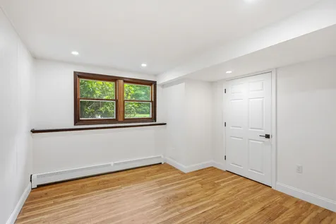 632 Raymond Road Chester NH 03036