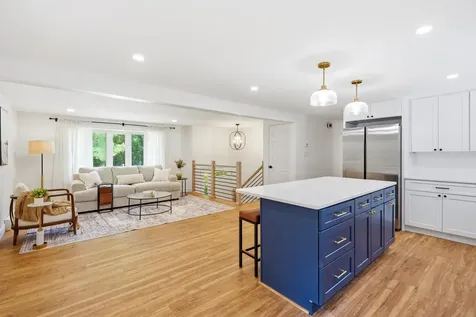 632 Raymond Road Chester NH 03036