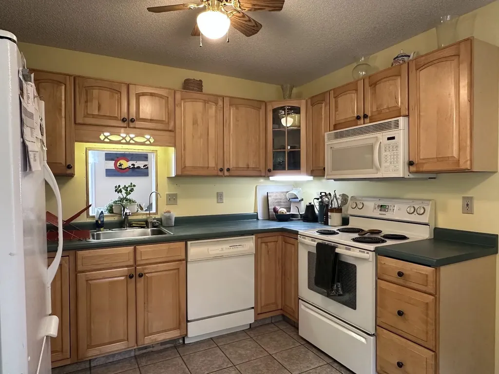 65 Saltis Road Poultney VT 05764